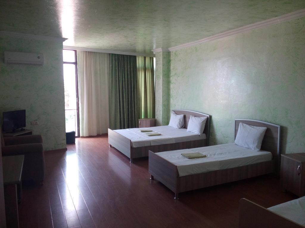 M-Palace Hotel บาทูมิ ภายนอก รูปภาพ
