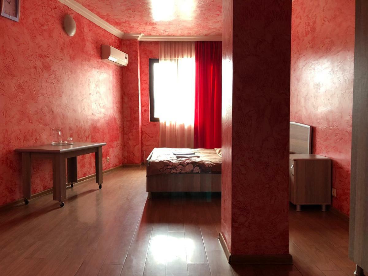 M-Palace Hotel บาทูมิ ภายนอก รูปภาพ